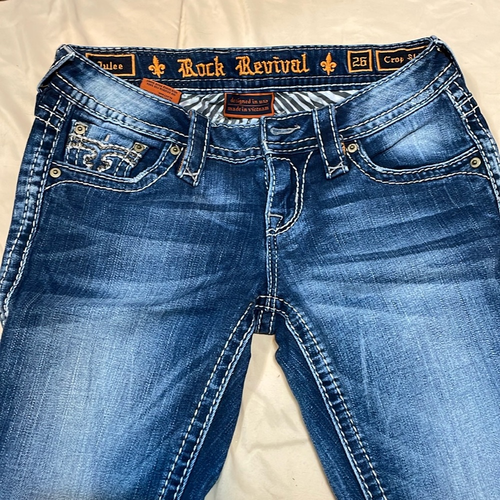 Rock Revival Crop Skinny Jeans